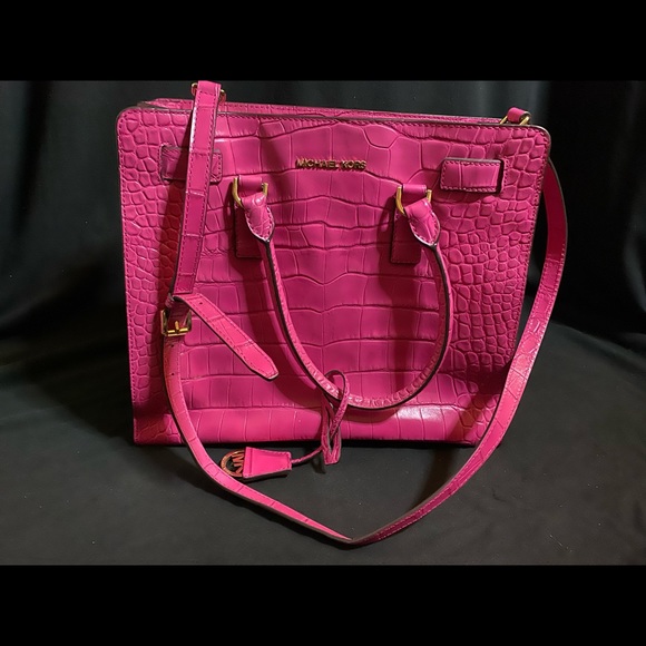 Micheal Kors handbag - Picture 3 of 5
